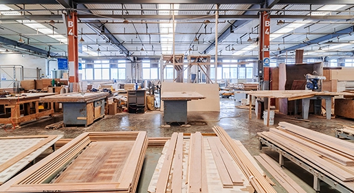 Machine laser dans l'industrie du meuble