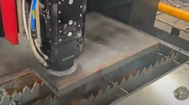 Machine de découpe laser à fibre haute puissance 12kw de la technologie Remcor avec petit trou au matériau épais