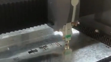 Remcor économique de type 1000w-2000w à bas prix prix Machine de découpe laser à fibre CNC