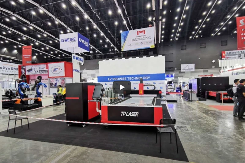 Machine de découpe laser 12mm en acier au carbone de 12000W haute puissance avec un bon bord par découpe à air