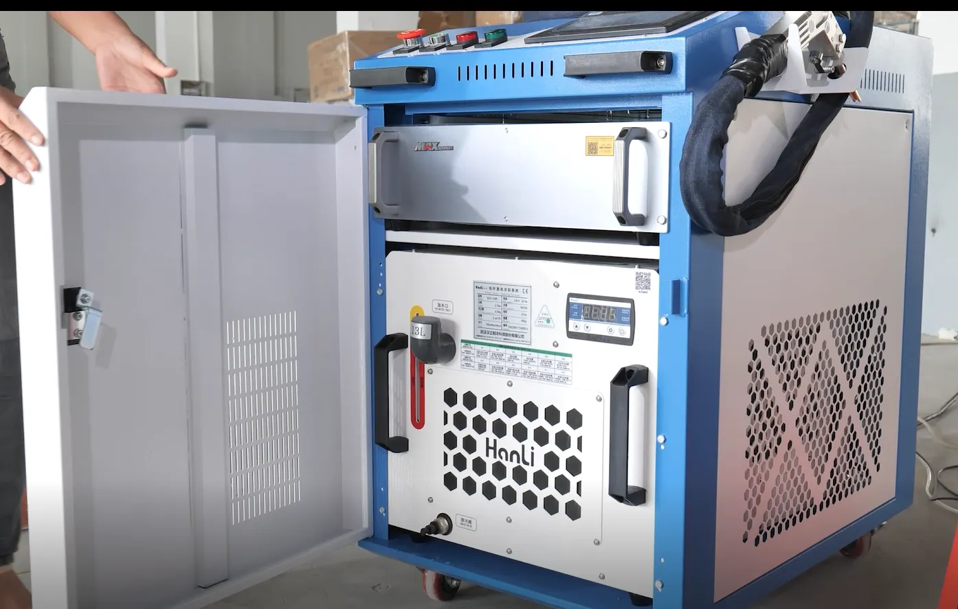 Combien coûte une machine de nettoyage laser? | Guide de prix du nettoyeur laser portable, refroidissement par air et refroidissement par eau