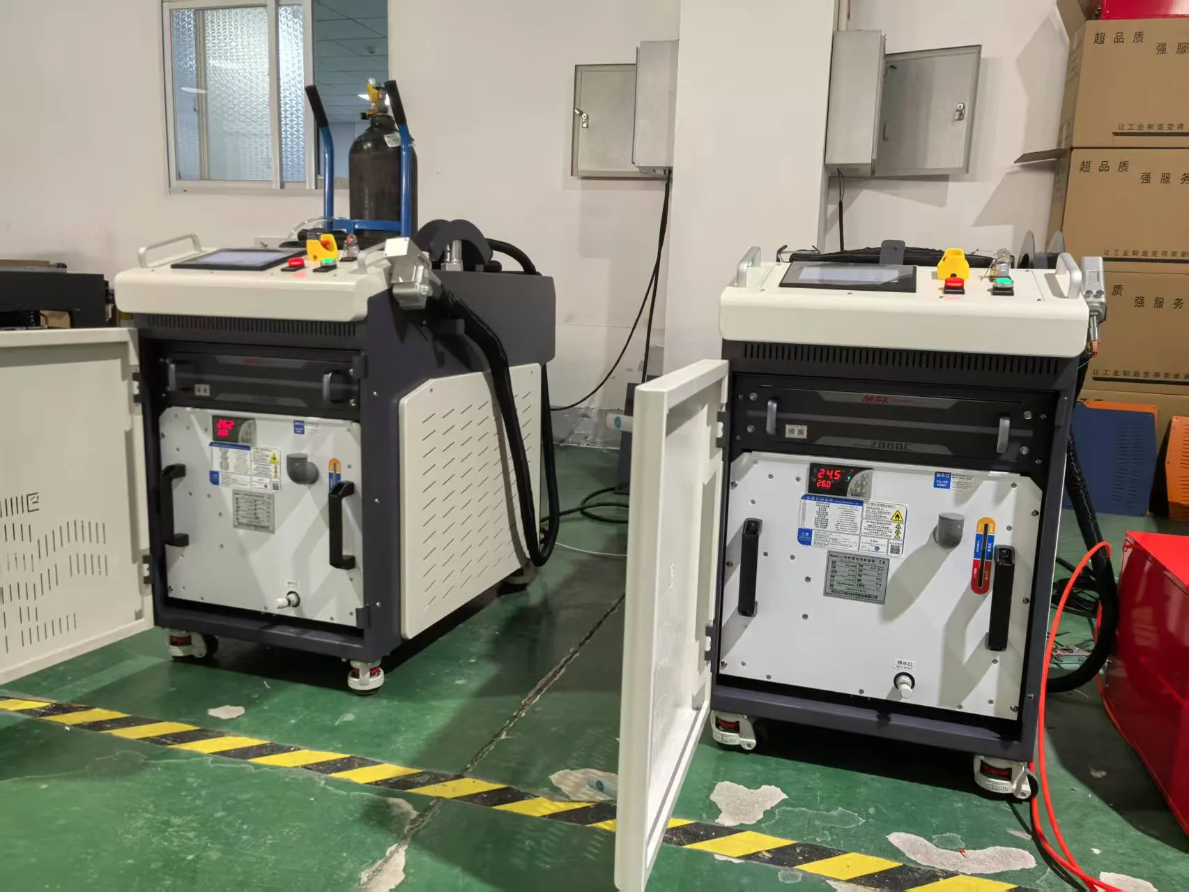 Machine de soudage laser à fibre: le guide industriel complet pour 2026